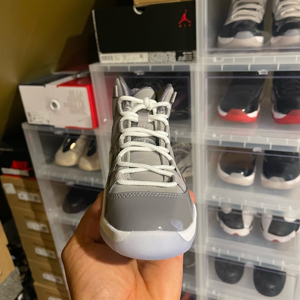 Air Jordan 11 Cool Grey